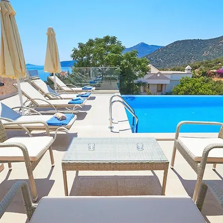فيلة Sleeps 8 Pool Air Con Wifi T782301